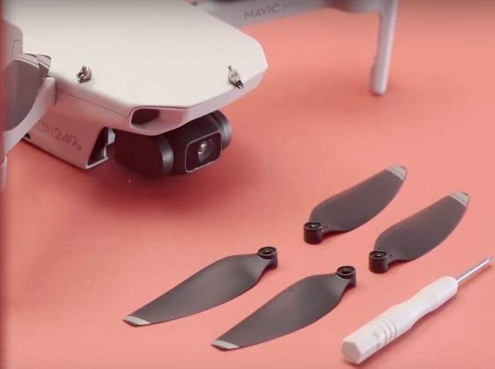 How To Replace The Propellers On The DJI Mavic Mini Drone