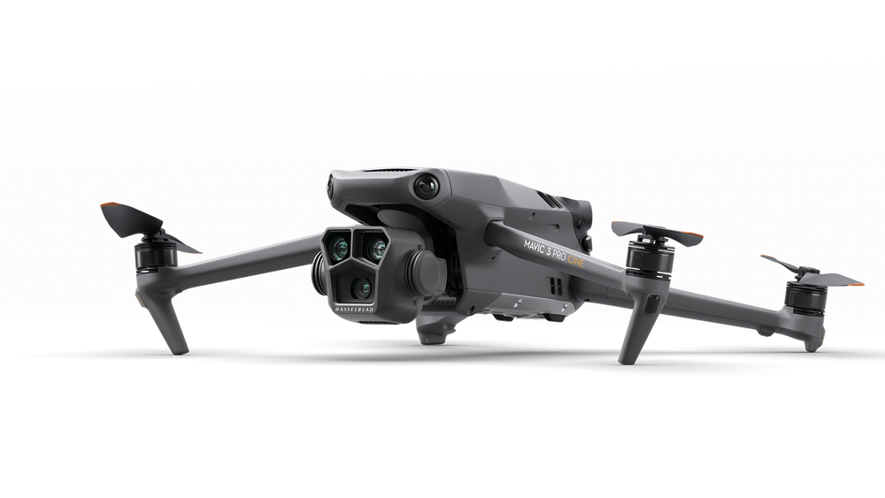 DJI Mavic 3 Pro Cine Combo