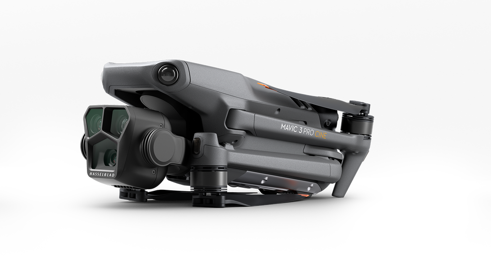 DJI Mavic 3 Pro Cine Combo